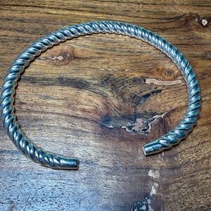 SCOTT KAY Sterling Silver .925 Bracelet. Size 7.5in  (can be bigger or smaller)